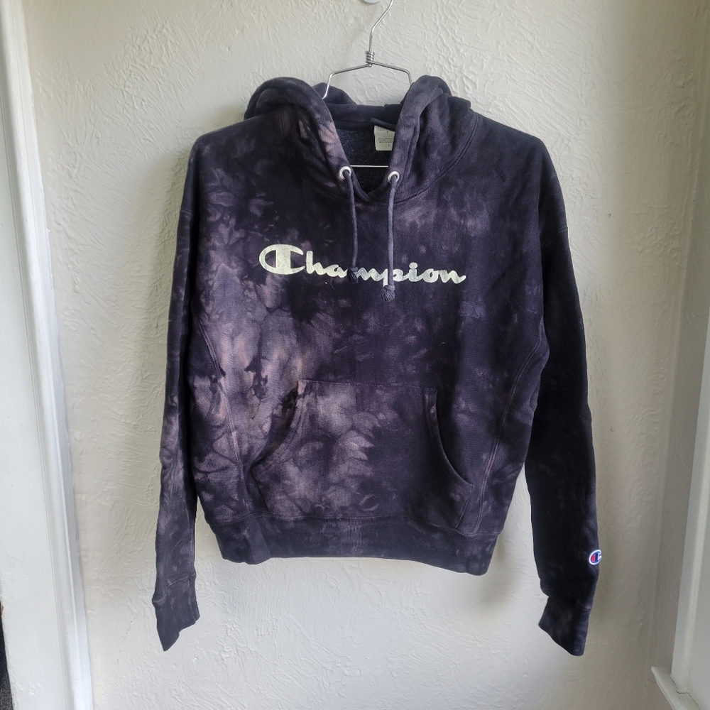 Champion Pullover Sweatshirt, Size Small